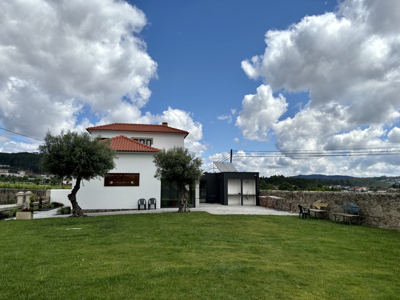 Albergue O Palhuço, Pedra Furada